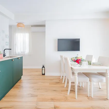 Apartamento The Nest Masia Tiranasi Relajate Y Disfruta Escapada Con Encanto Cerca De Barcelona- *